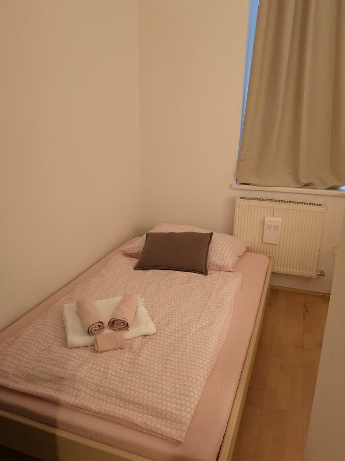 Low Budget Flat Rossau Appartement