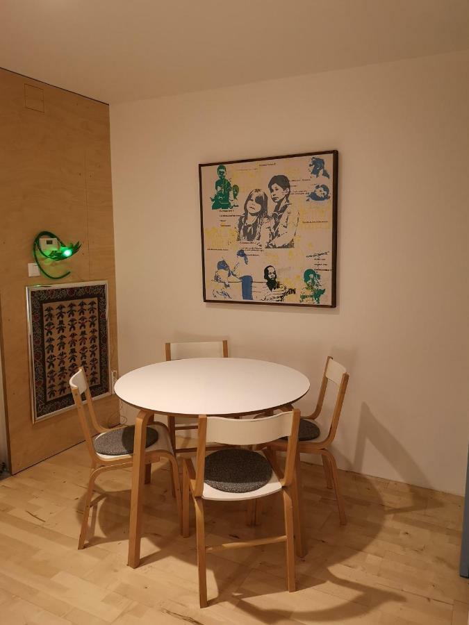 Low Budget Flat Rossau * Vienne